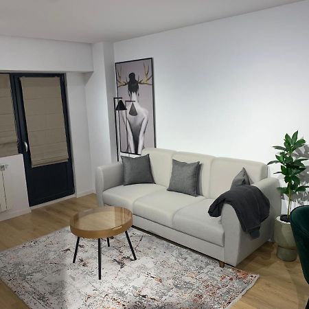Prosper Plaza Aparthotel Bucarest Esterno foto